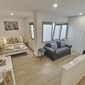  Apartment Malibu Canteras 8 - Playa, Wifi, Smarttv, Ac